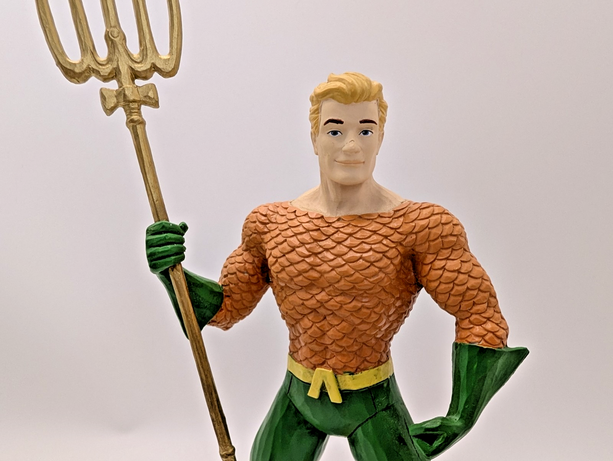 Alternate view of Jim Shore DC Comics Aquaman King of the Seven Seas figurine 6003026