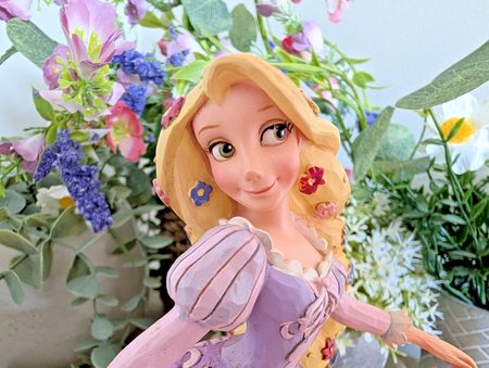 Disney Traditions Showcase Rapunzel Treasure Keeper Tangled Figurine Jim Shore2