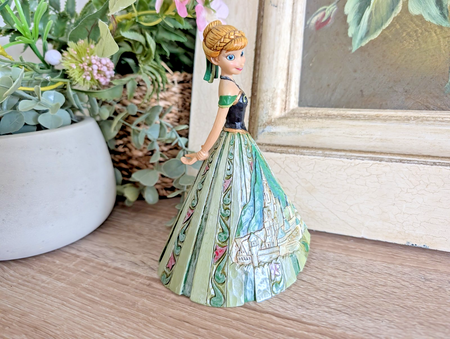 Disney Traditions Anna Arendelle Royalty 4048661 Castle Dress – detail and condition photograph 4