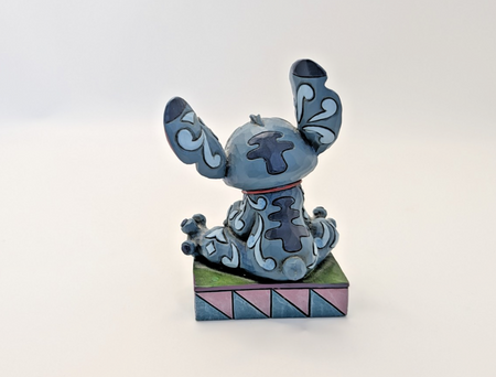 Disney Traditions Stitch Ohana Means Family figurine 4016555 folk-art pattern detail