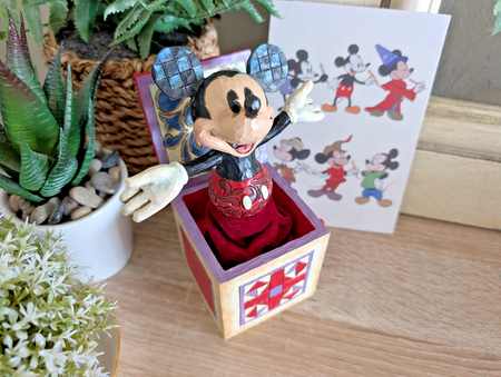 Alternate view of Disney Traditions Mickey in the Box figurine 4027950
