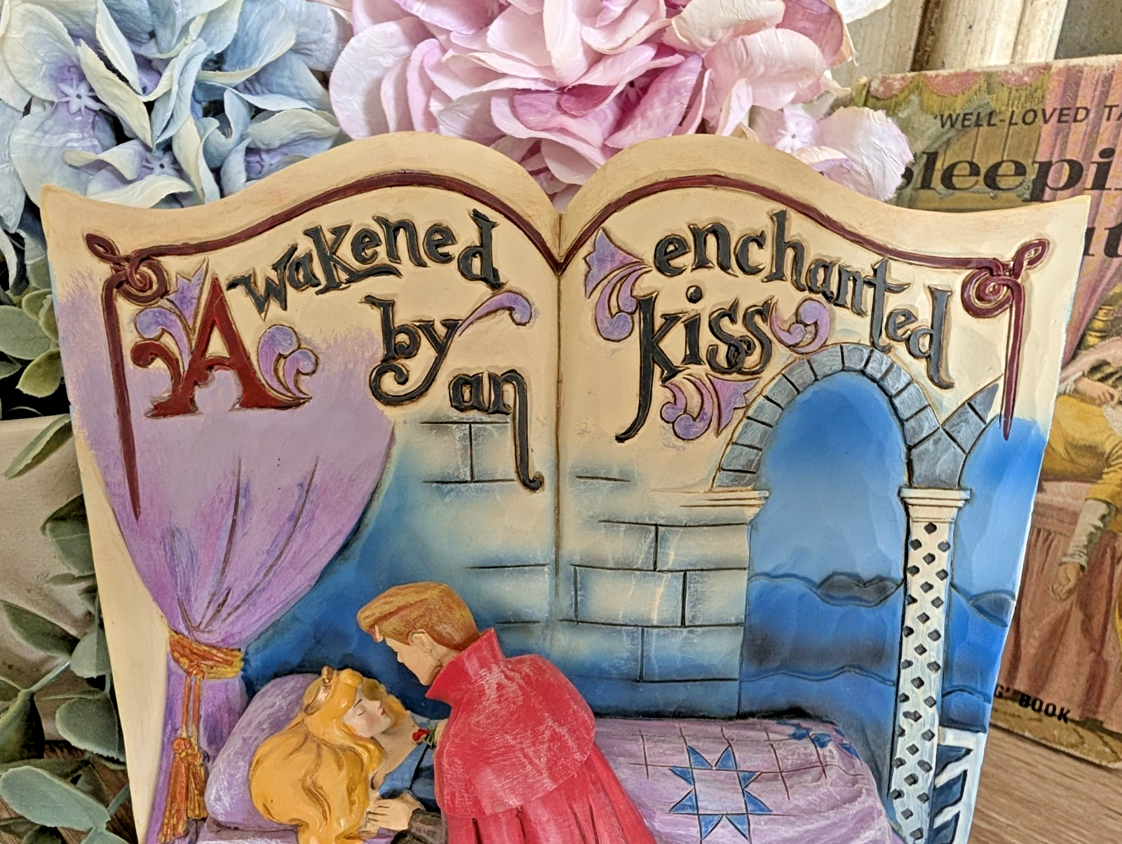 Disney Traditions Showcase Sleeping Beauty Figurine Boxed Enchanted Kiss J Shore3