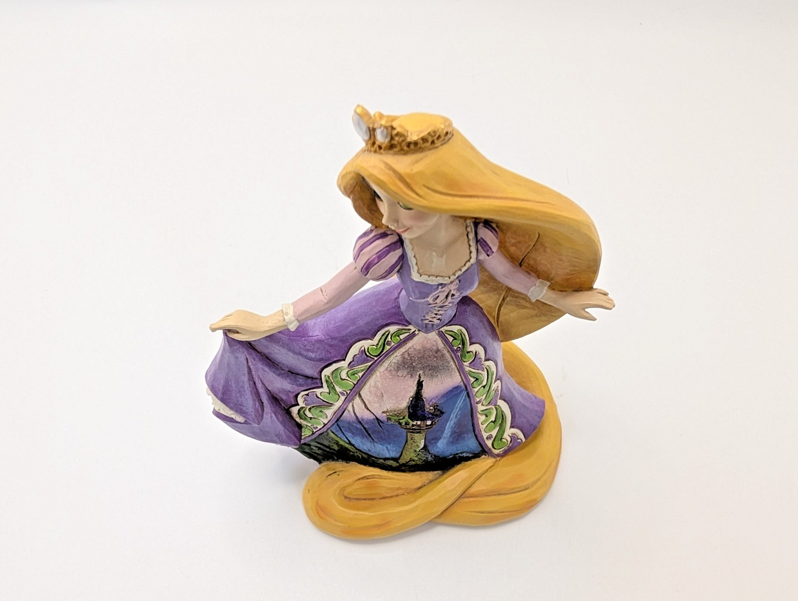 Disney Traditions Rapunzel Daring Heights 4045240 Castle Dress – detail and condition photograph 12