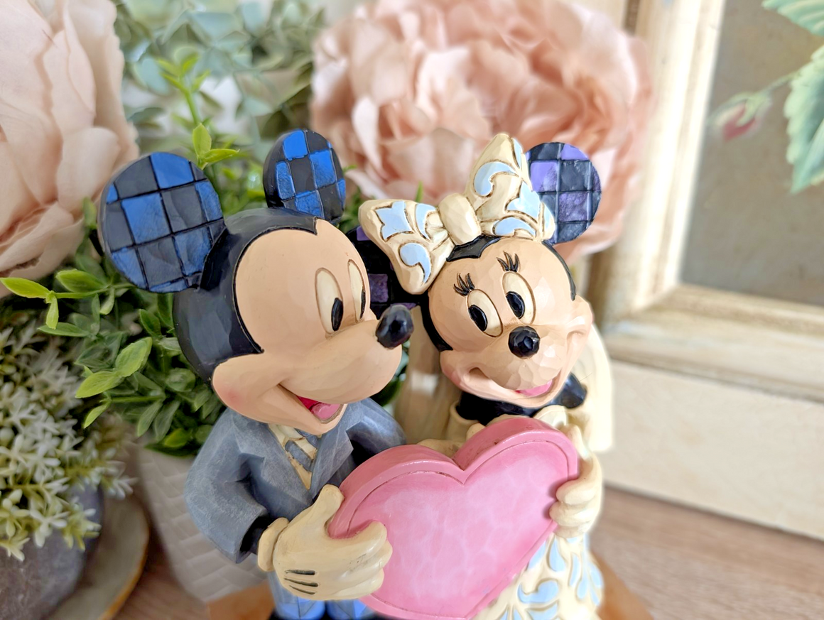 Disney Traditions Mickey and Minnie Two Souls One Heart figurine 4059748
