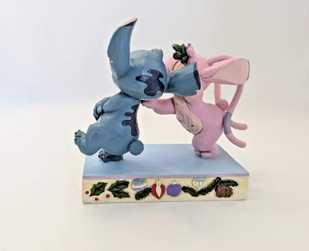 Disney Traditions Stitch and Angel Mistletoe Kisses figurine 6008980 – product code on base