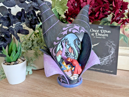 Disney Traditions True Love's Kiss Aurora Prince Philip and Maleficent figurine photo 4