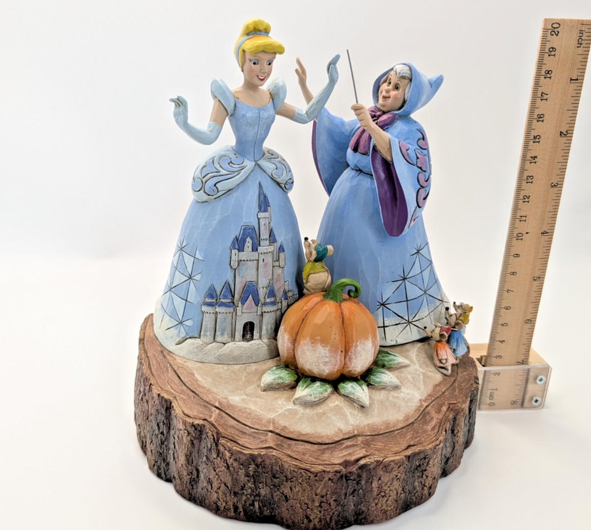 Disney Traditions Cinderella Magical Transformation 4037503 – scale and size view