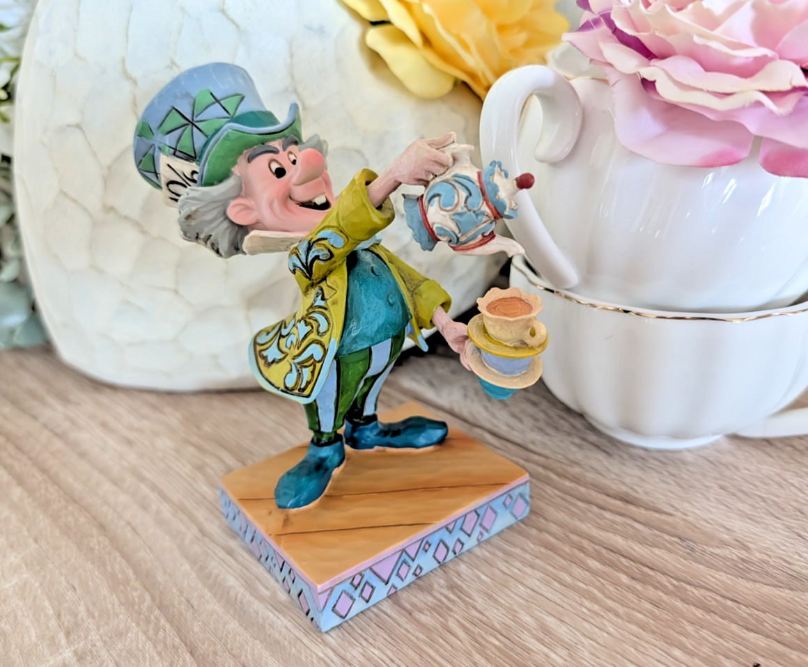 Disney Traditions Mad Hatter A Spot of Tea figurine photo 1