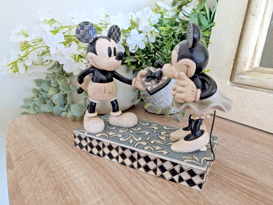 Disney Traditions Mickey & Minnie Real Sweetheart Figurine