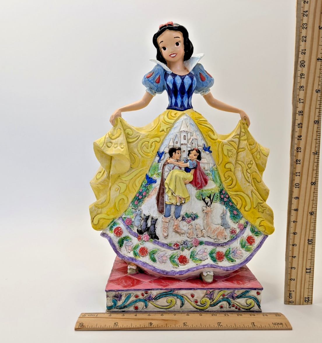 Disney Traditions Showcase Fairytale Endings For The Fairest Figurine Snow White16