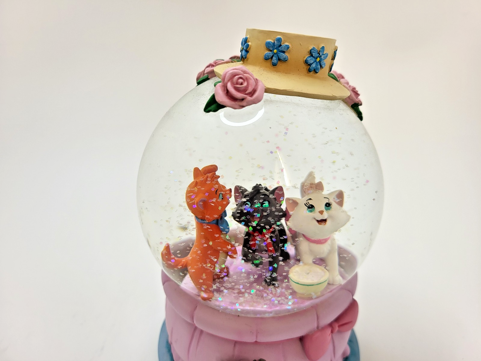 Disney Aristocats Snowglobe Disneyland Paris Exclusive Aristocats Kittens Marie11