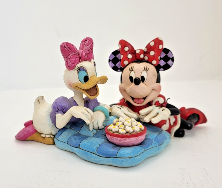 Disney Traditions Minnie Mouse & Daisy Duck Figurine Girls Night Ornament1