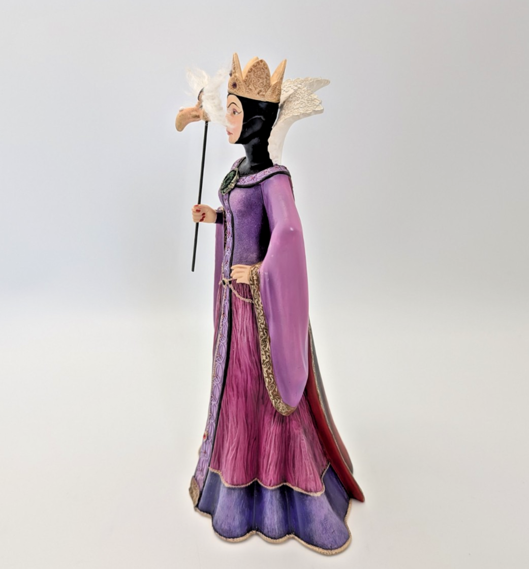 Disney Showcase Couture de Force Evil Queen Masquerade figurine photo 9