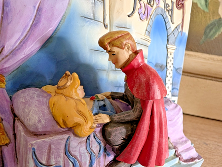 Disney Traditions Showcase Sleeping Beauty Figurine Boxed Enchanted Kiss J Shore5