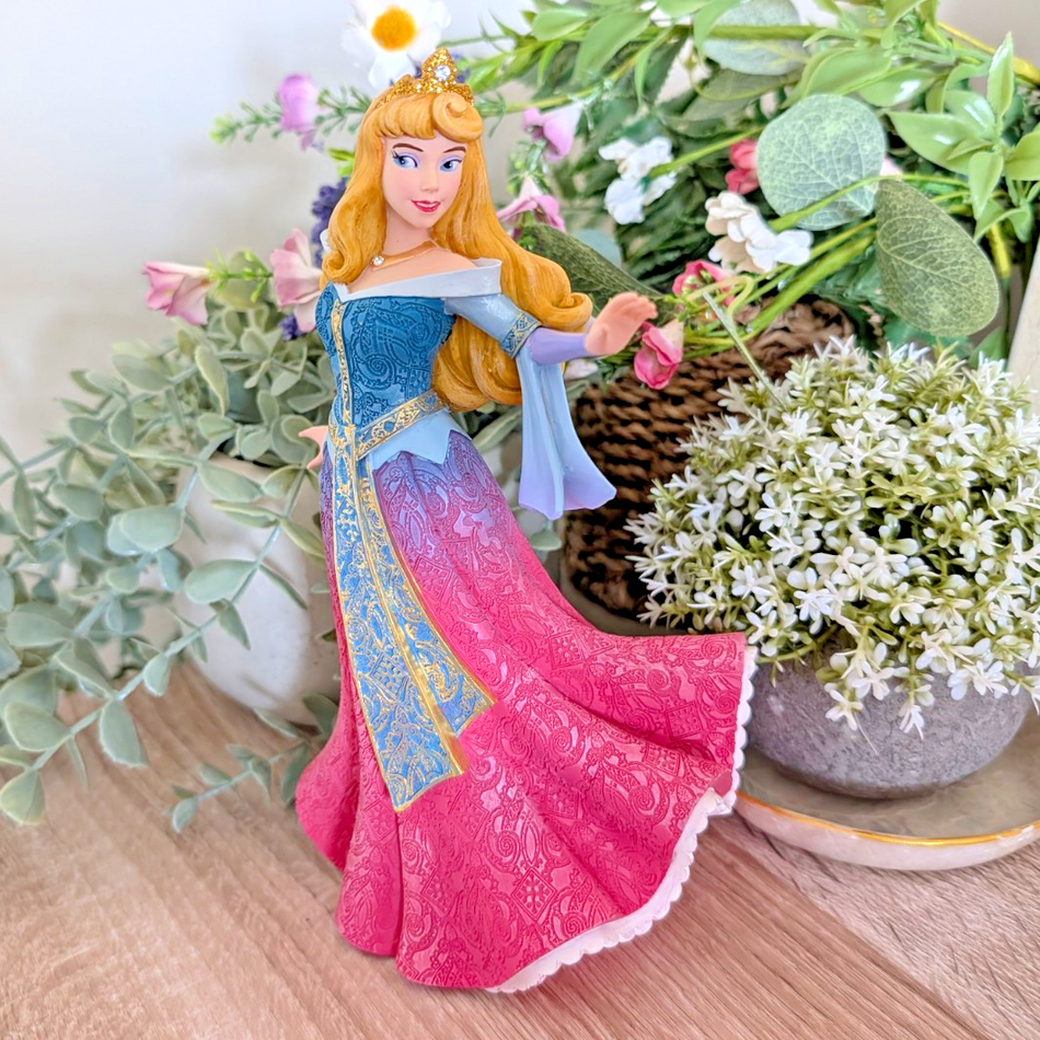 Disney Showcase Couture de Force Aurora Figurine 4058290 Boxed