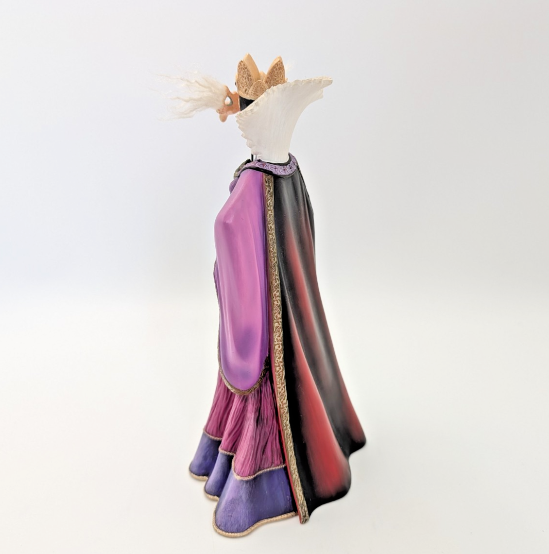 Disney Showcase Couture de Force Evil Queen Masquerade figurine photo 10