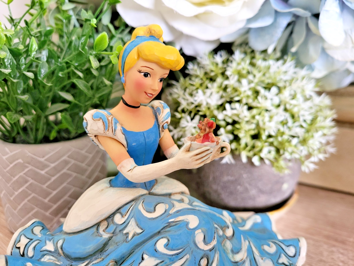 Disney Traditions Cinderella Figurine Caring And Couragious Ornament Jim Shore1