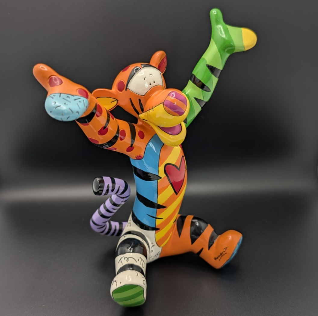 Disney Britto Tigger 4044121 Winnie the Pooh pop art figurine - view 2