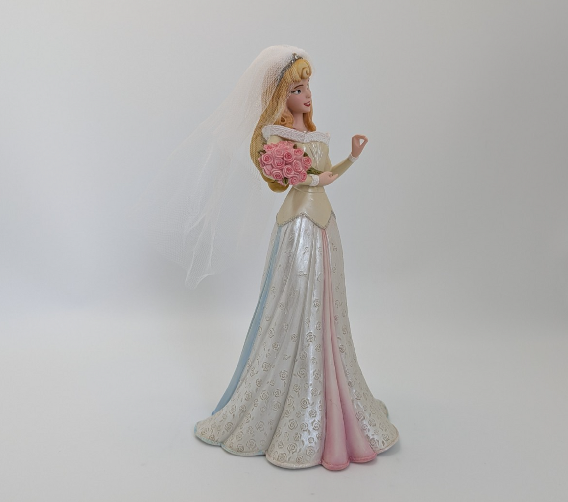 Disney Showcase Aurora Bride Sleeping Beauty unboxed figurine 4050708