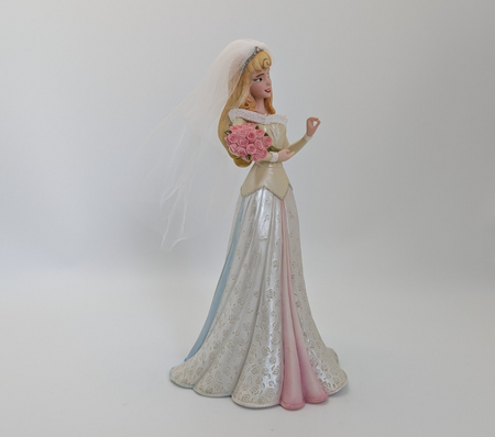 Disney Showcase Aurora Bride Sleeping Beauty unboxed figurine 4050708