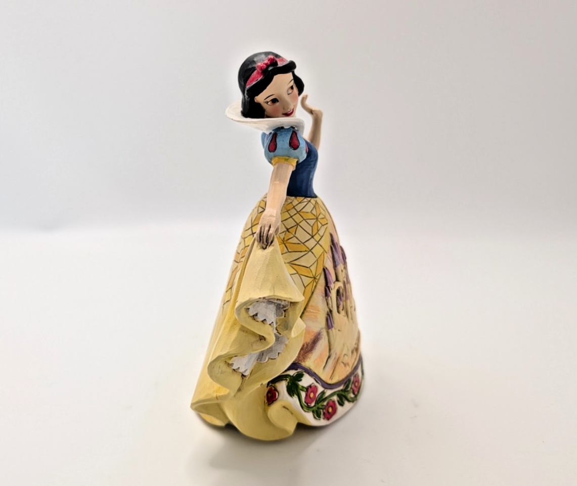 Disney Traditions Snow White Castle in the Clouds 4045243 by Jim Shore – detail and condition photograph 7