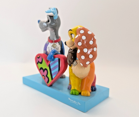 Disney Britto Lady and the Tramp 6008528 unboxed figurine - three-quarter view