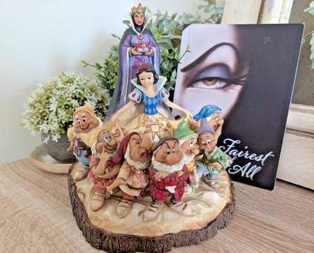 Disney Traditions Snow White The One That Started Them All 4023573