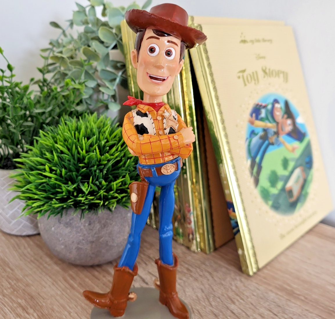 Disney Showcase Woody Toy Story boxed figurine 4054877